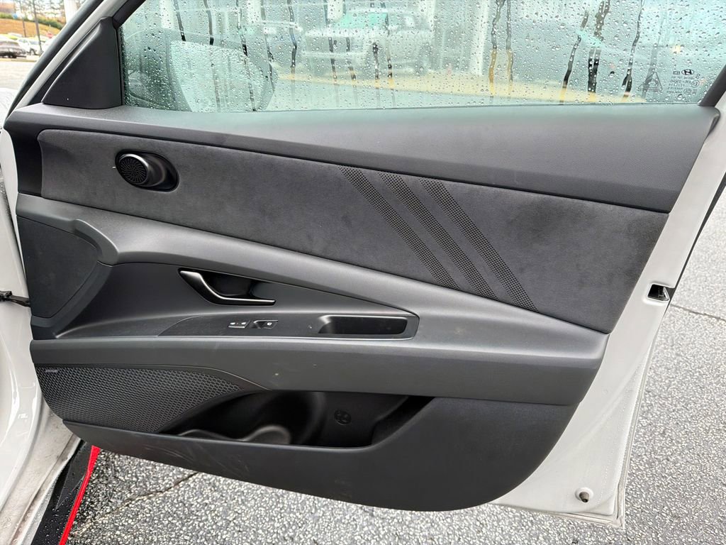Used 2025 Hyundai Elantra N image 14