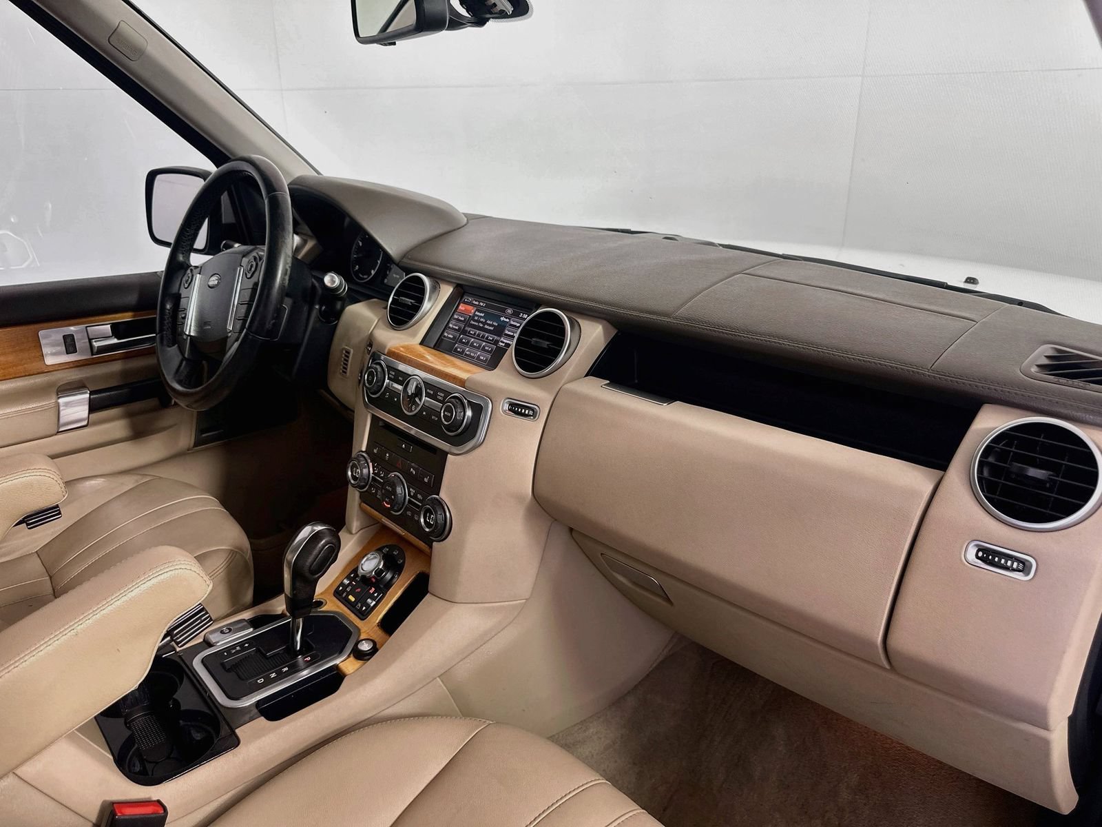 Used 2013 Land Rover LR4 HSE AWD/4WD image 31