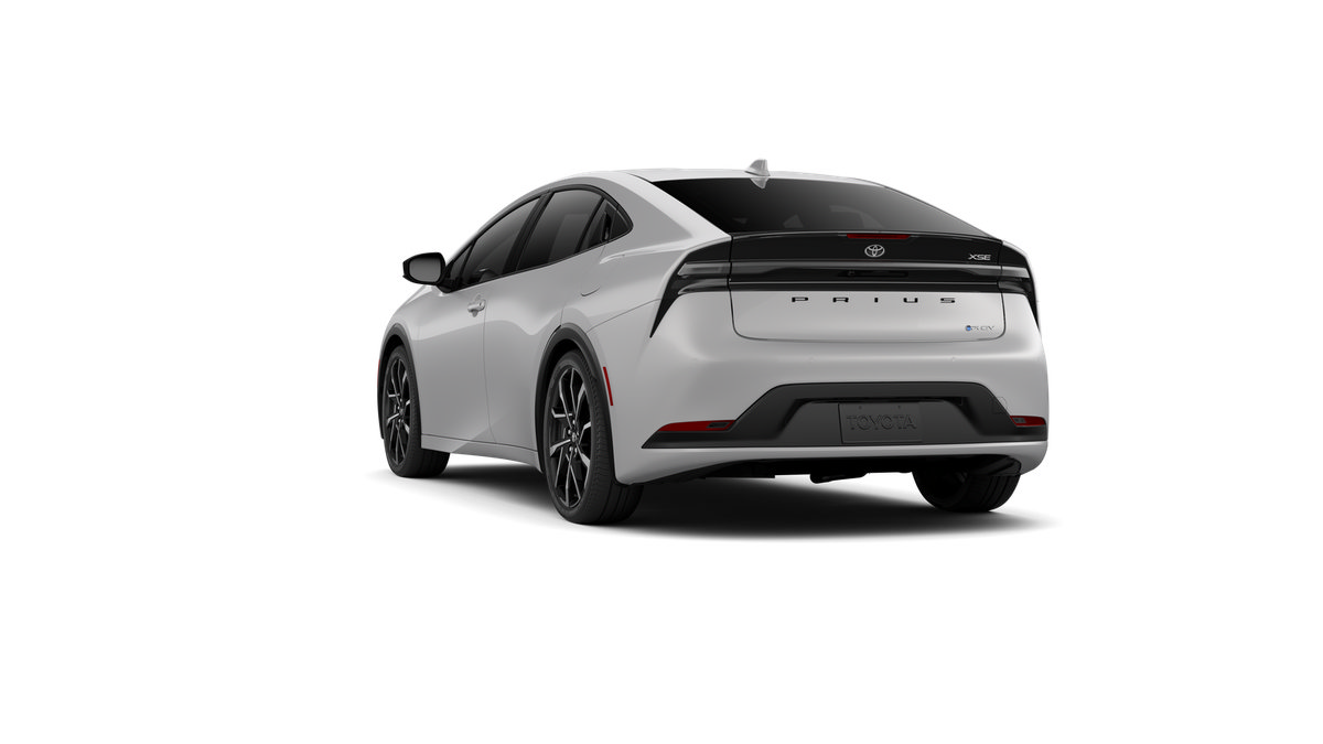New 2027 Toyota Prius Plug-In Hybrid FWD image 7