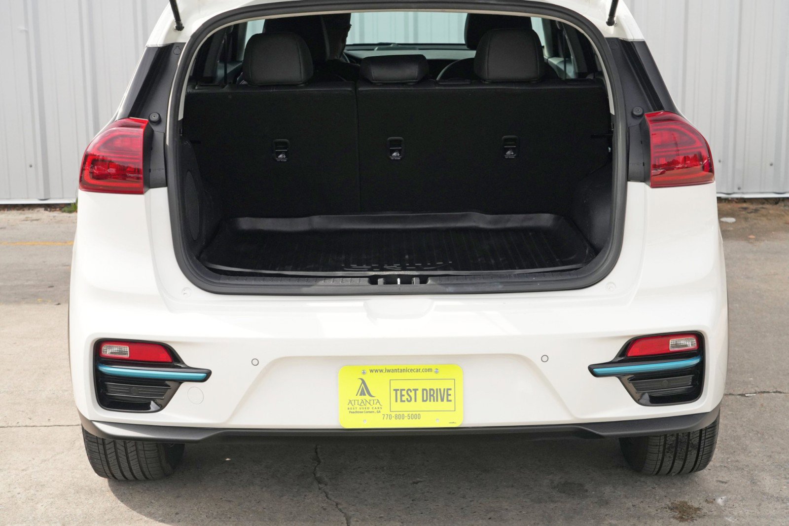 Used 2020 Kia Niro EX Premium w/ Cold Weather Package image 9