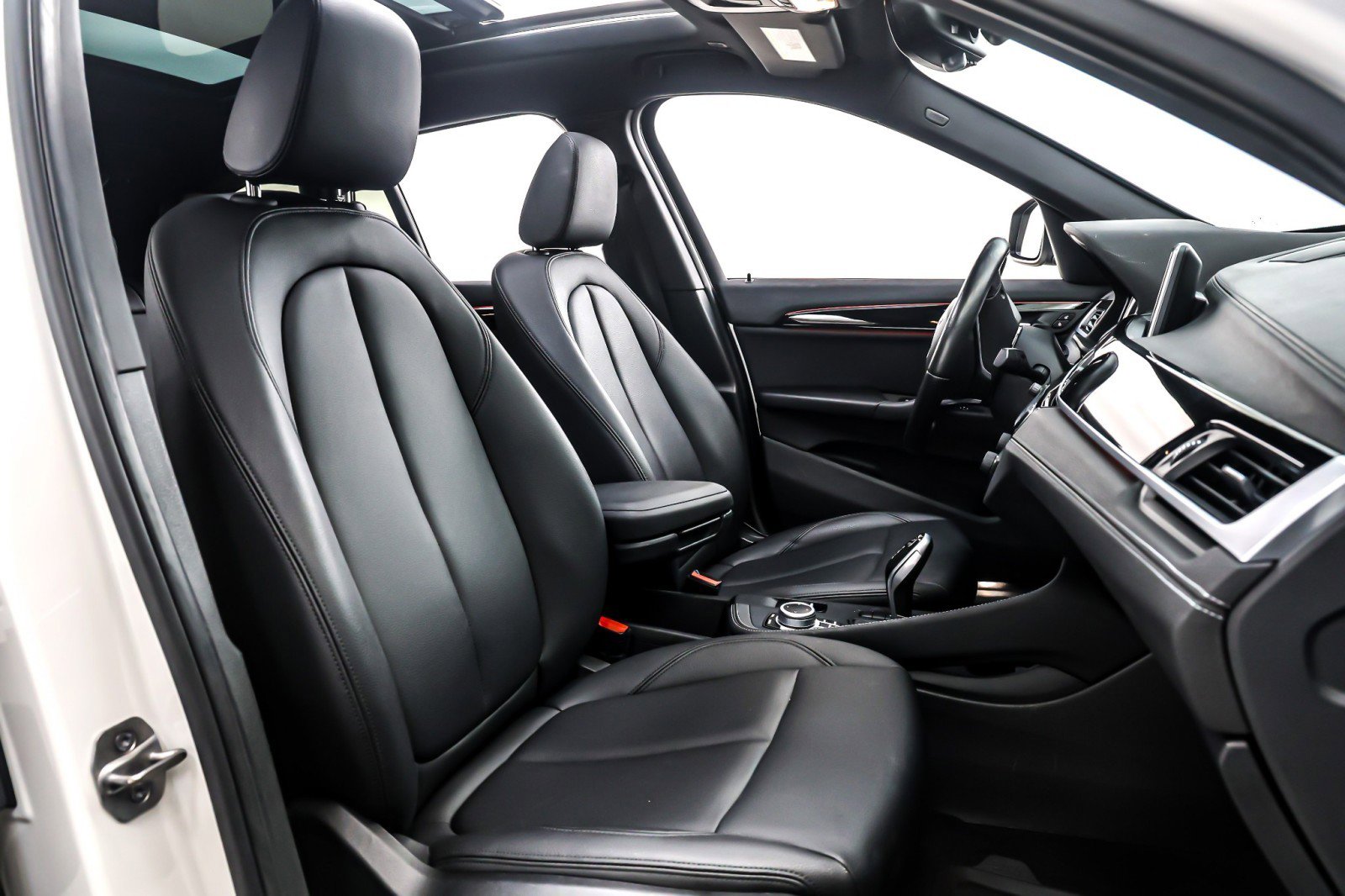 Used 2020 BMW X1 sDrive28i w/ Convenience Package image 7