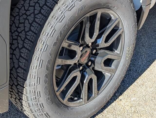 New 2026 GMC Sierra 1500 Pro w/ Graphite Edition image 5