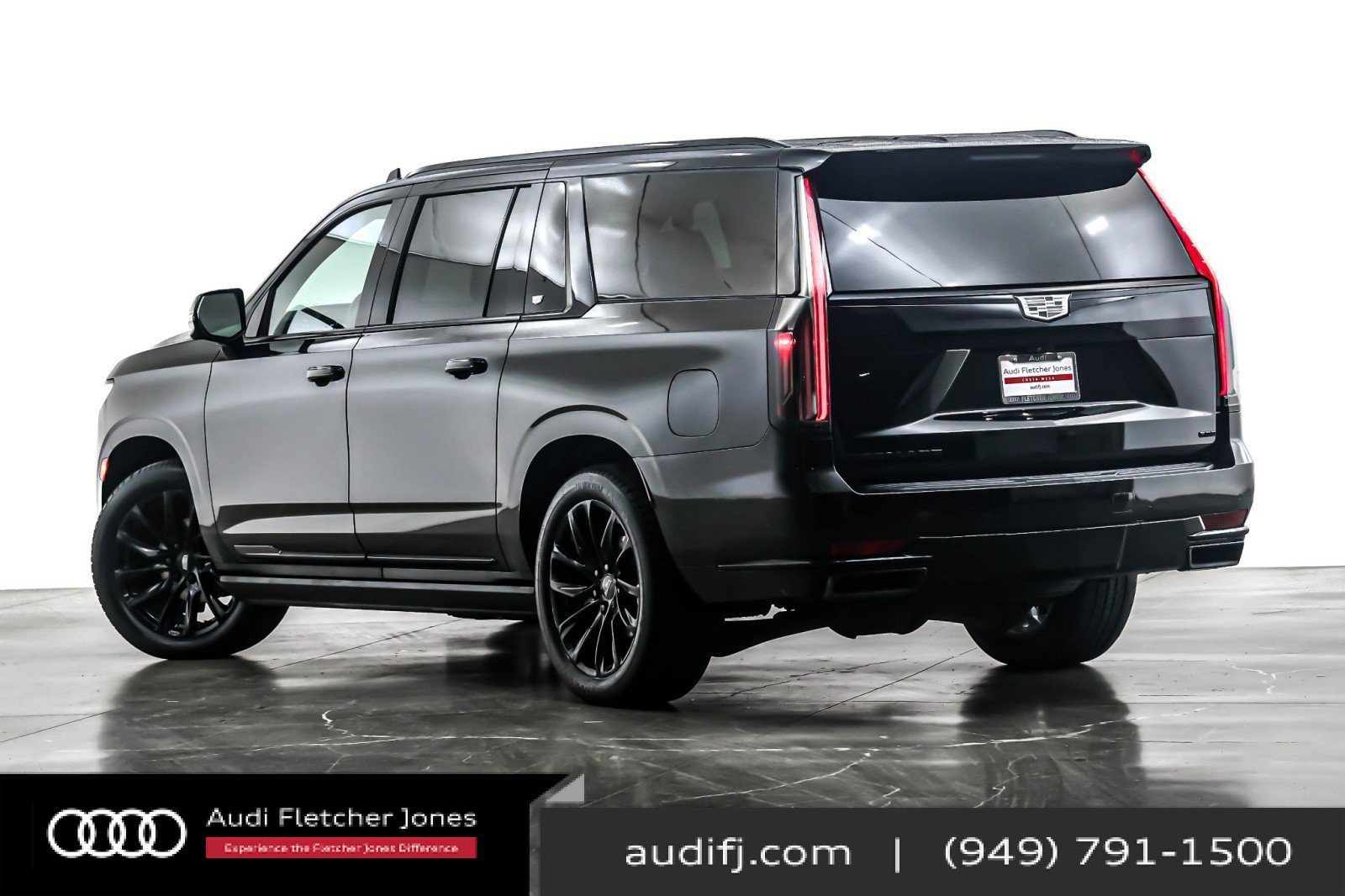Used 2022 Cadillac Escalade ESV Sport w/ Touring Package image 12