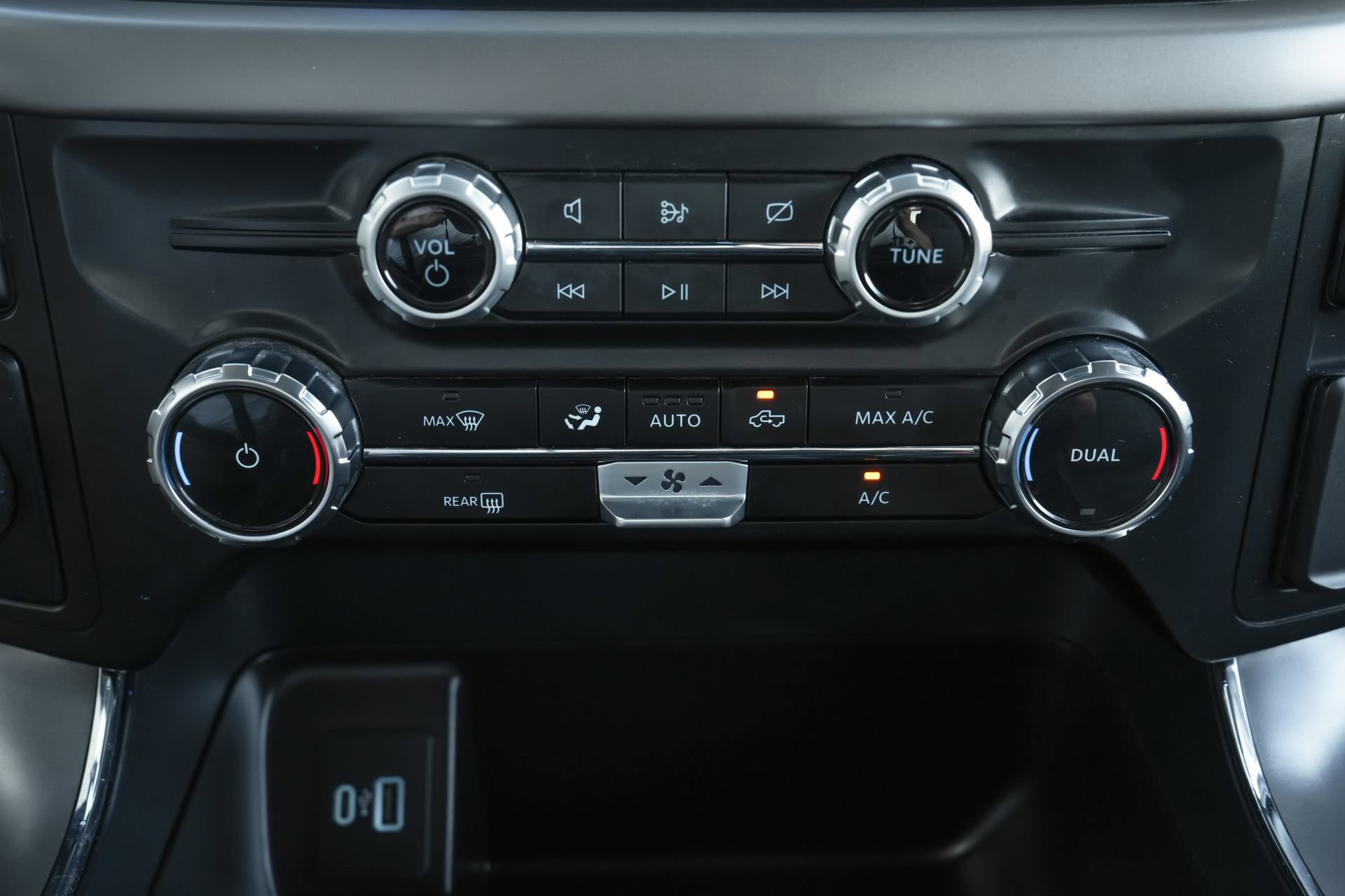 Used 2024 Ford F150 XLT w/ Mobile Office Package image 16