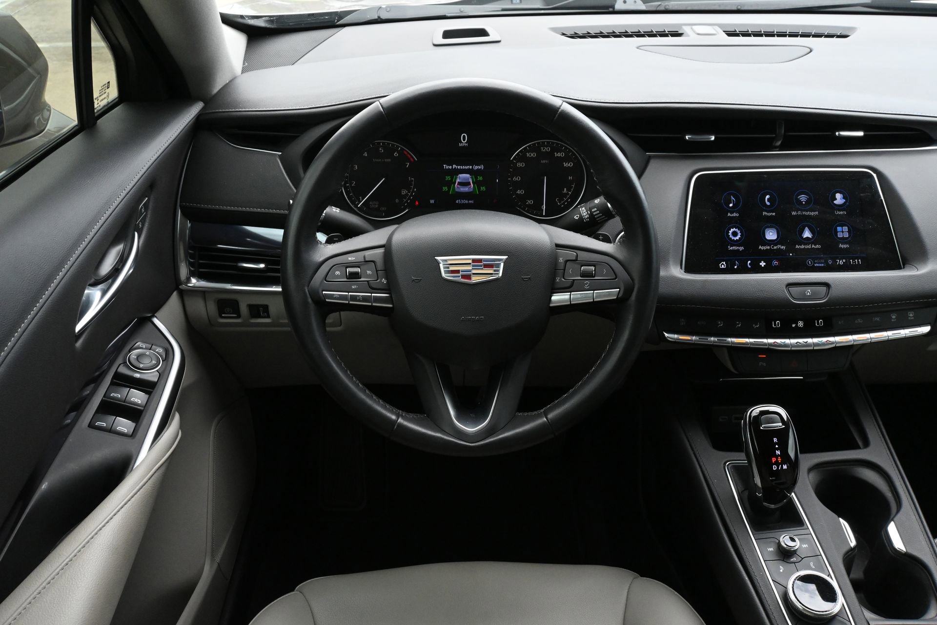 Certified 2023 Cadillac XT4 Luxury FWD image 9
