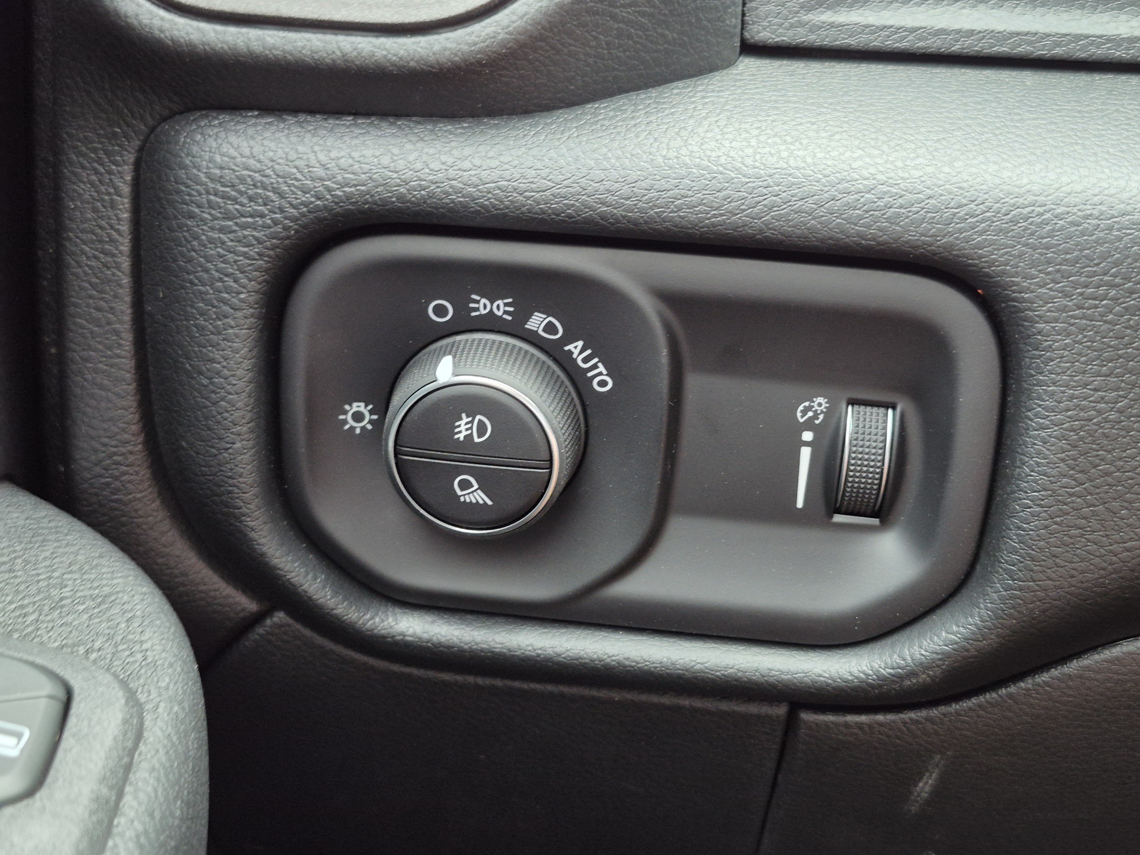 New 2026 RAM 3500 Tradesman AWD/4WD image 12