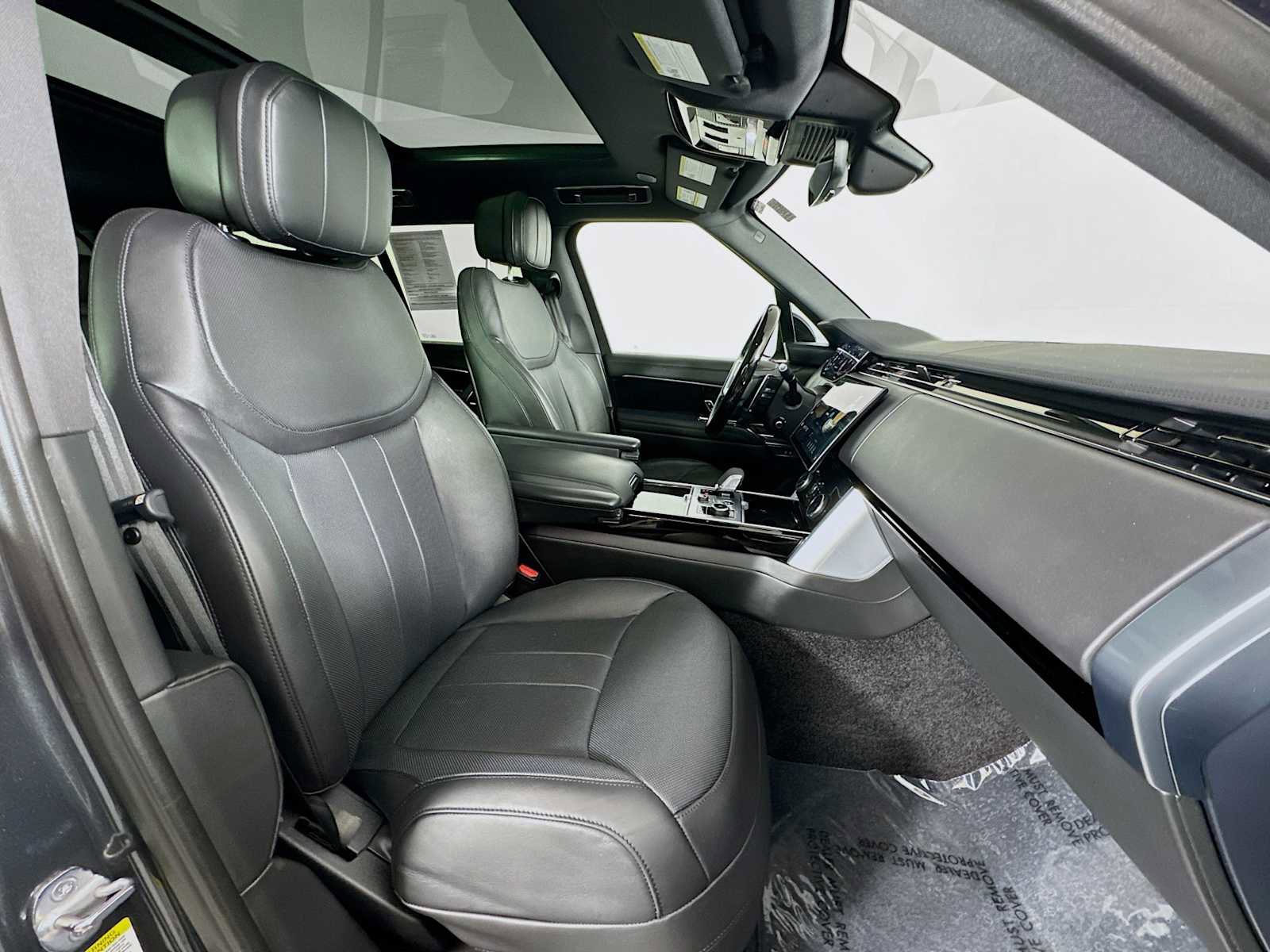 Certified 2023 Land Rover Range Rover SE image 52