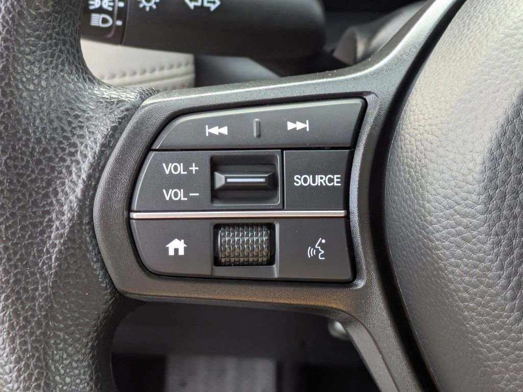 Certified 2023 Honda HR-V LX image 9