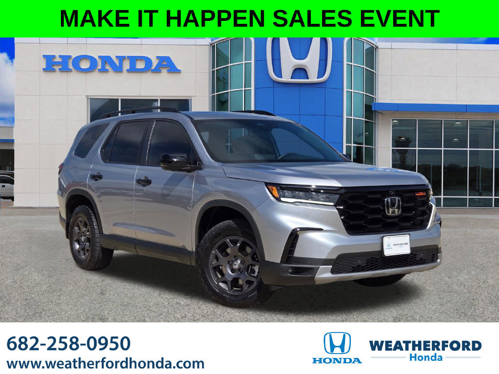 Used 2025 Honda Pilot TrailSport image 1
