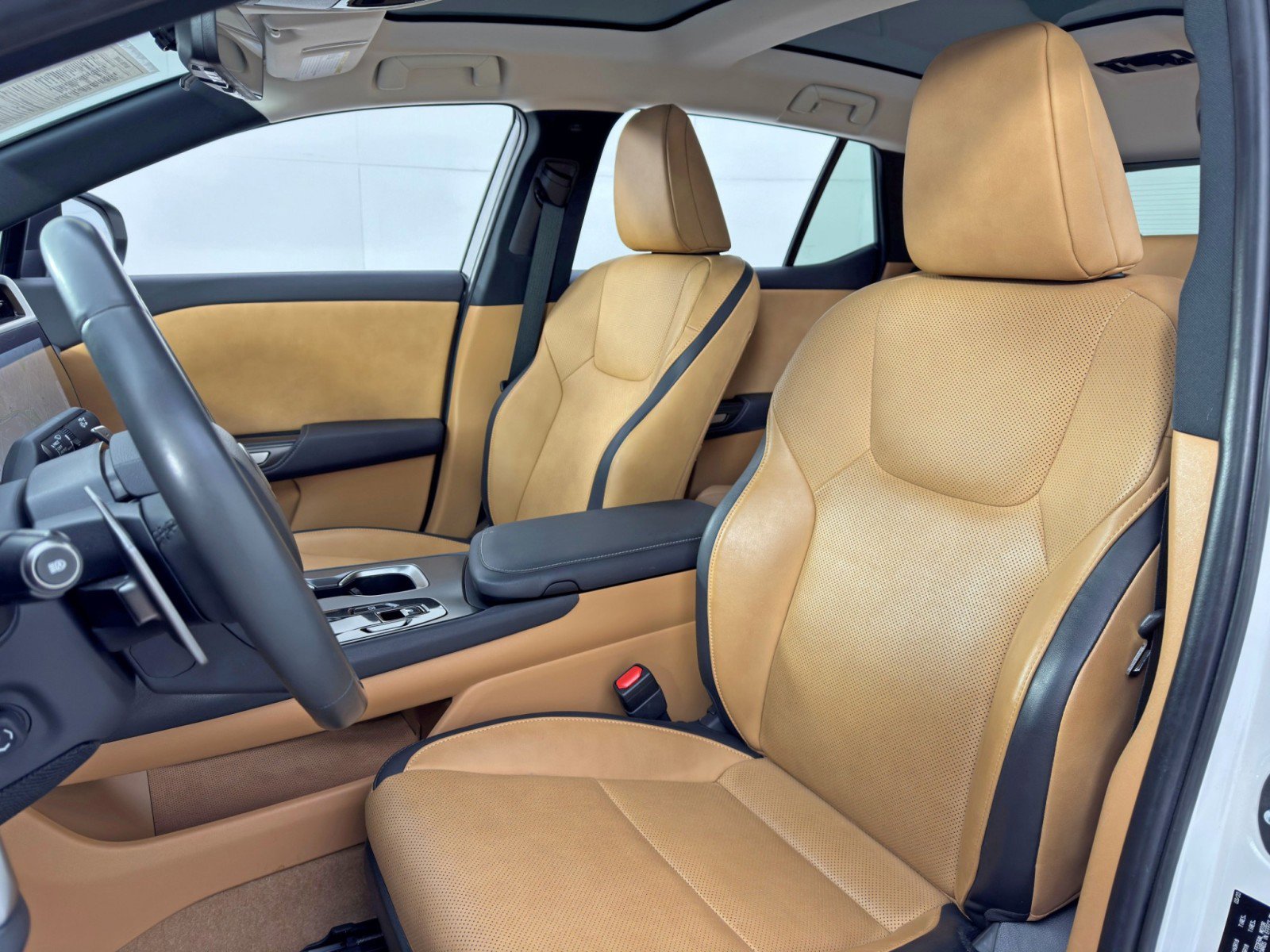 Used 2023 Lexus RZ 450e Premium w/ Accessory Package (2T) image 39