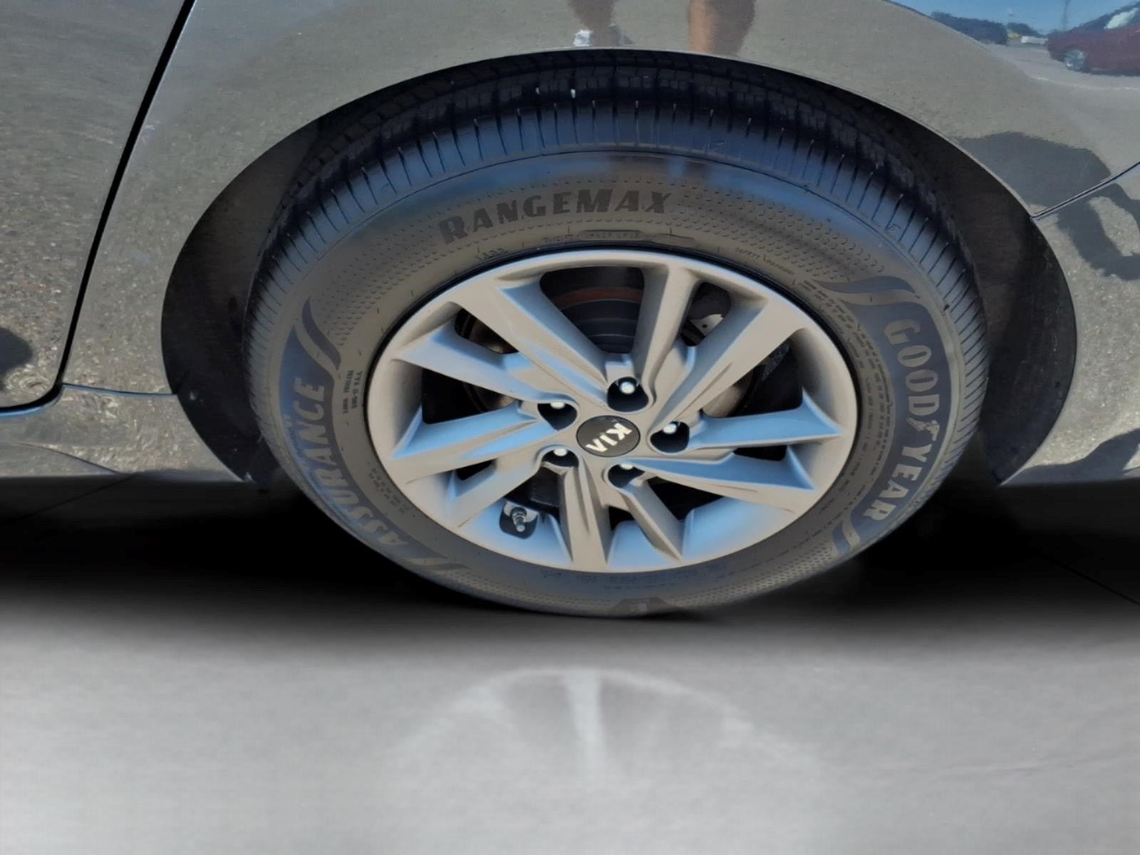 Used 2020 Kia Optima LX FWD image 7