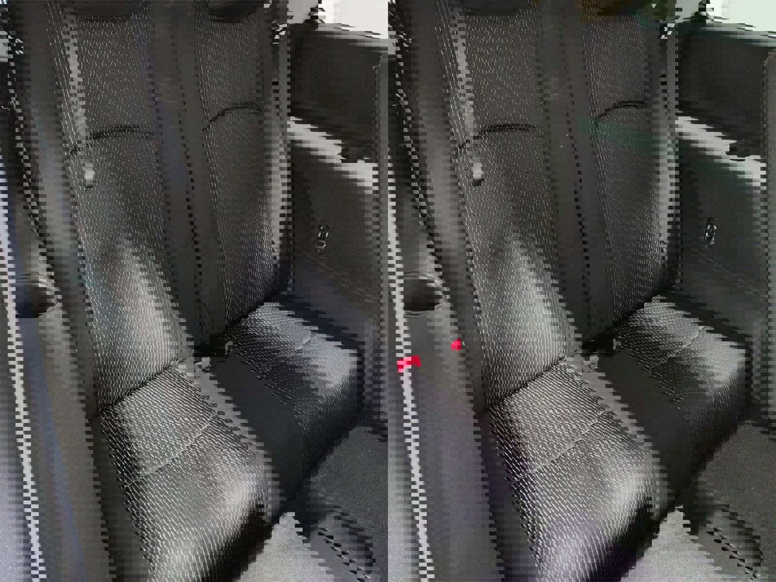 Certified 2018 Dodge Journey SE image 34