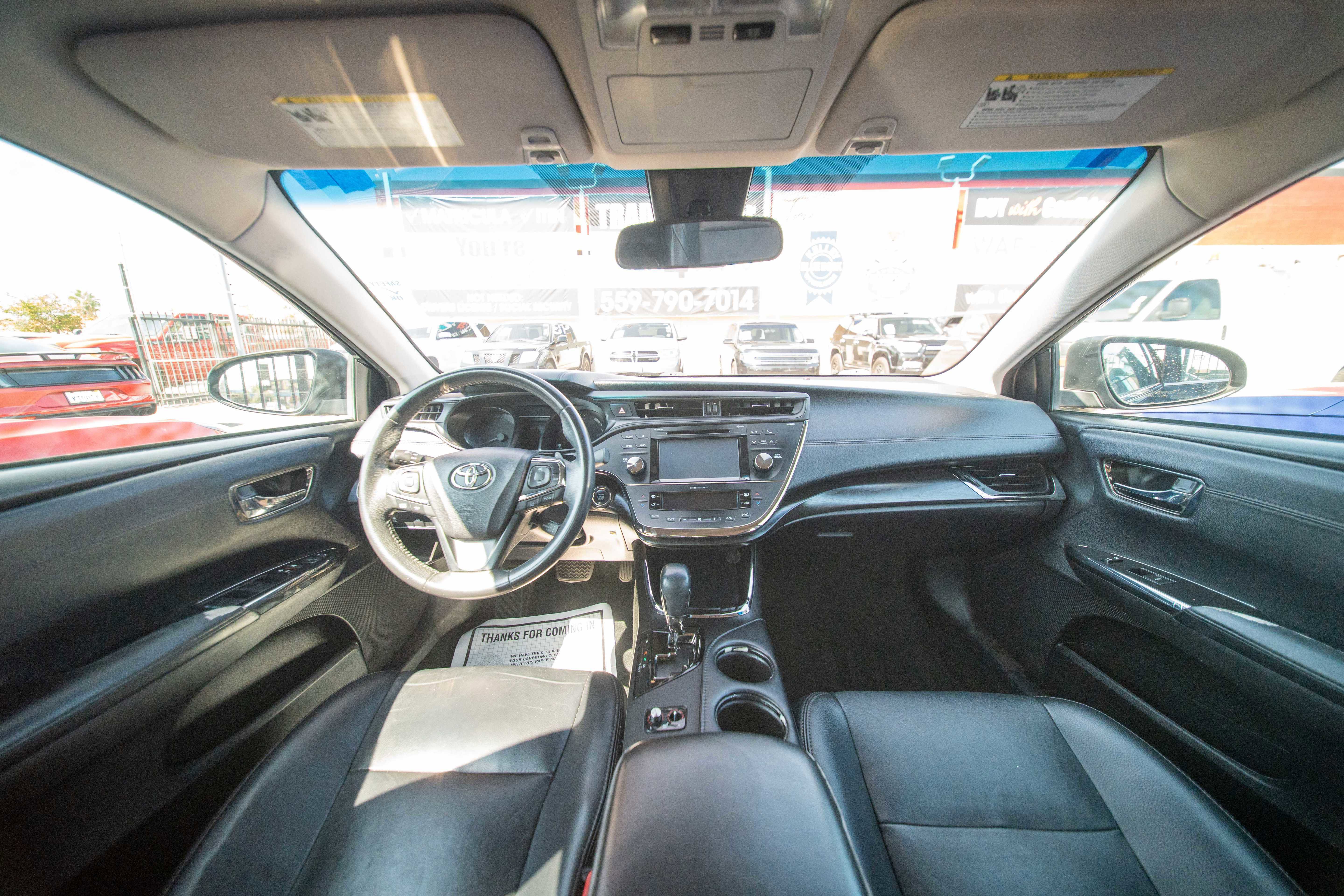 Used 2018 Toyota Avalon XLE FWD image 8