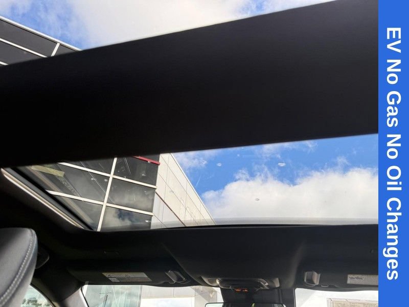 Used 2023 Toyota bZ4X AWD w/ Weather Package image 15