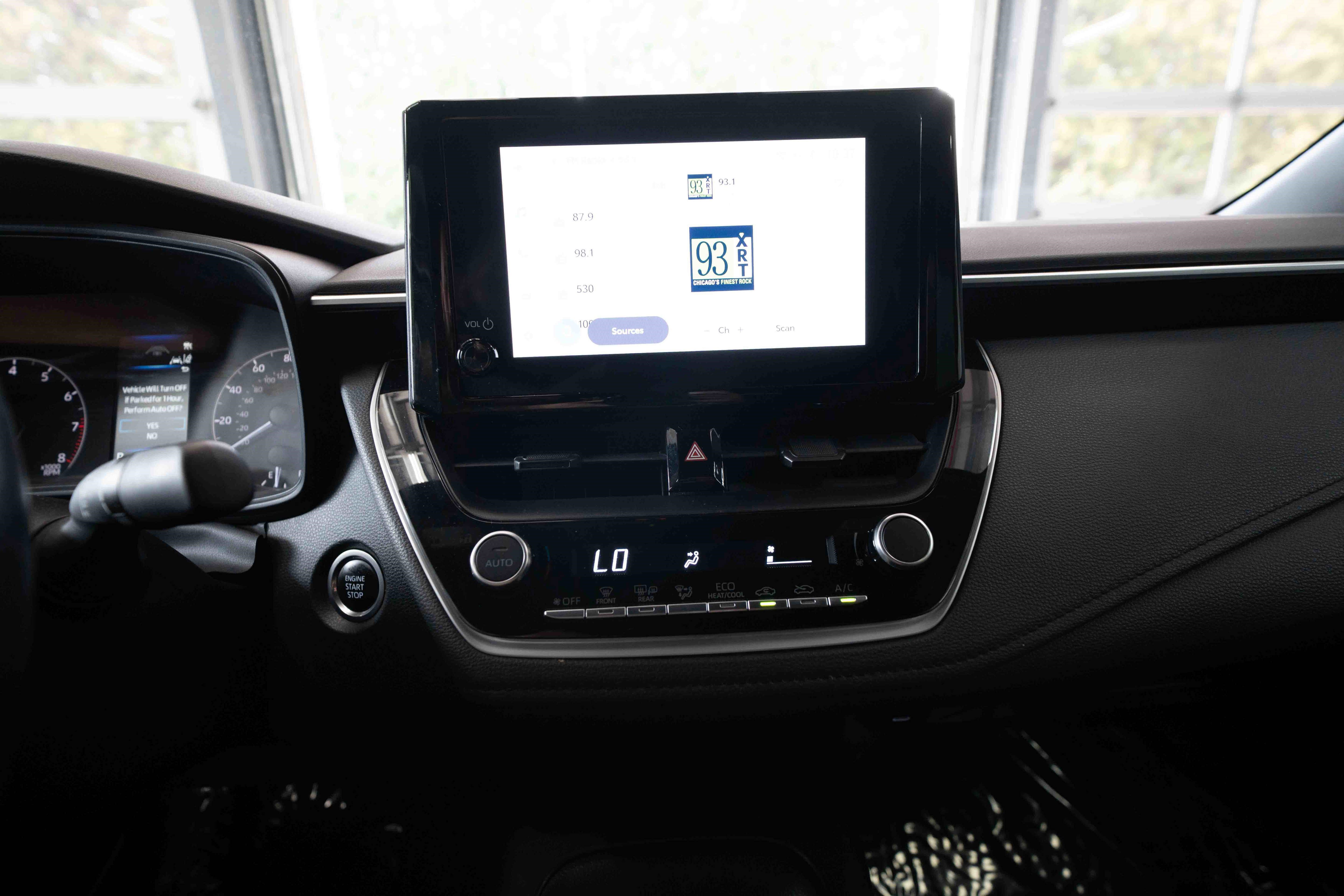 Used 2024 Toyota Corolla SE FWD image 17