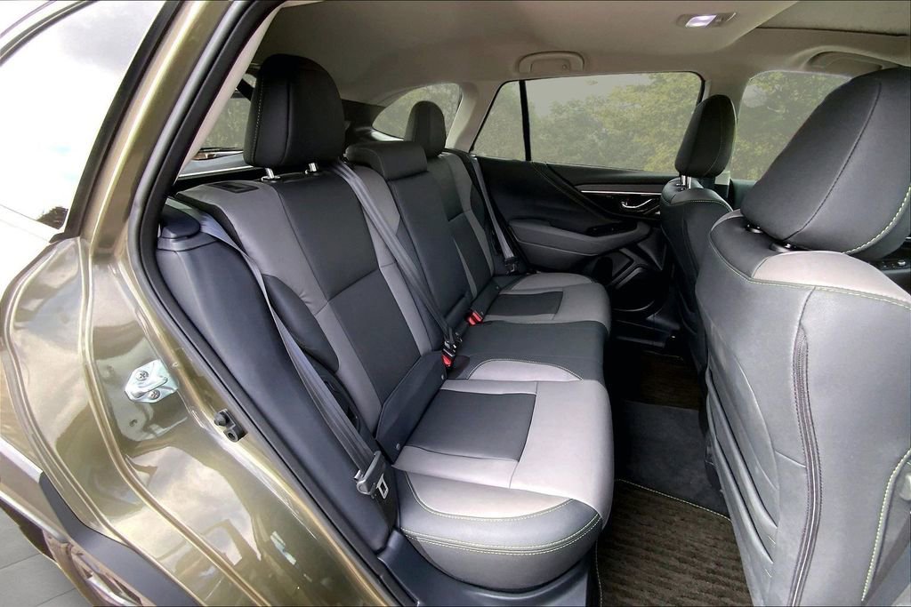 Certified 2025 Subaru Outback Onyx Edition image 24