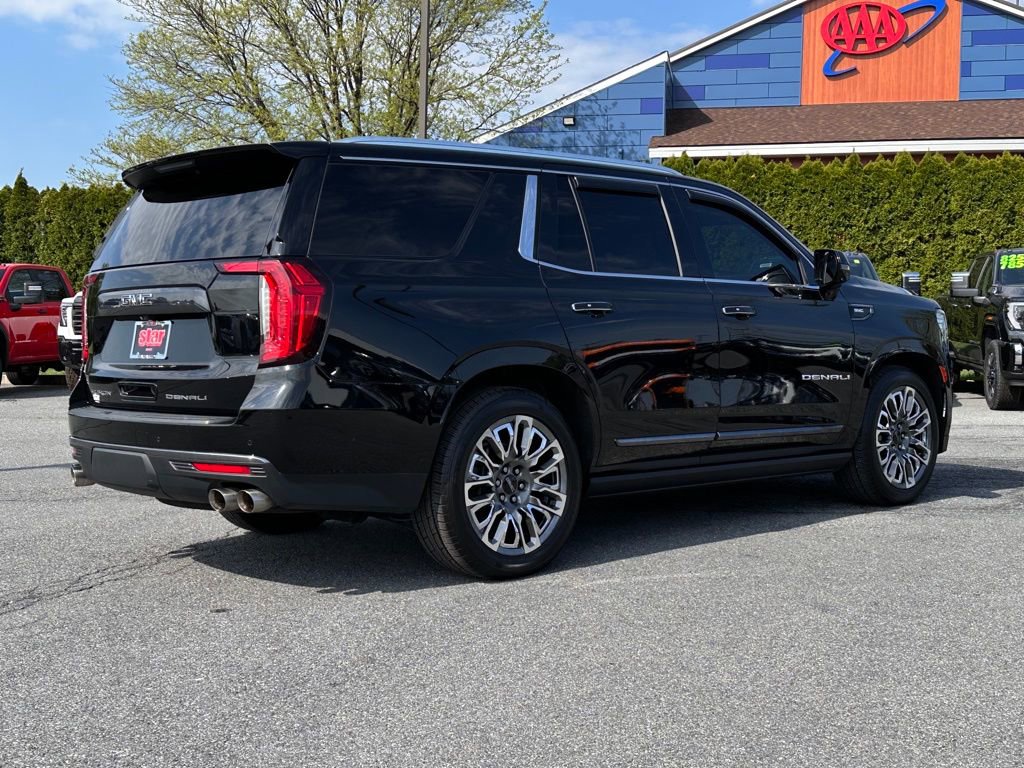Used 2023 GMC Yukon Denali Ultimate AWD/4WD image 11