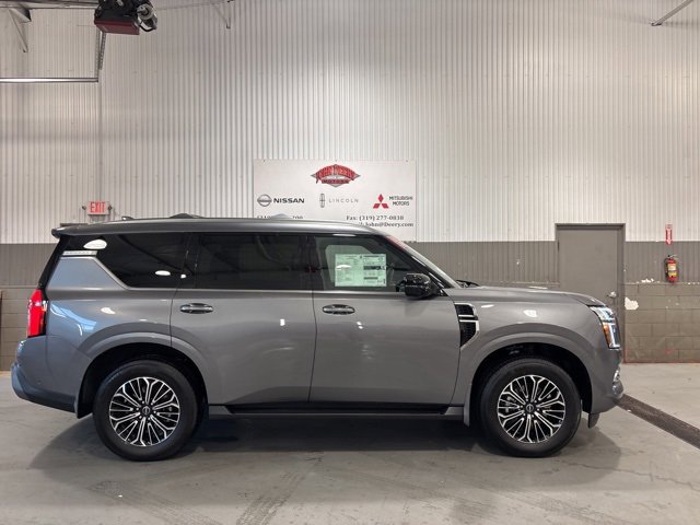 New 2026 Nissan Armada Platinum image 2