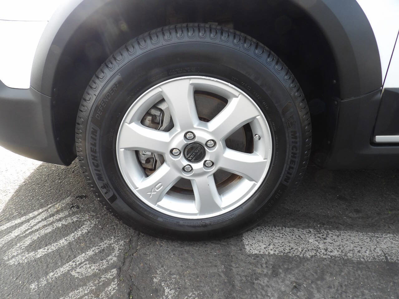 Used 2009 Volvo XC70 3.2 image 14