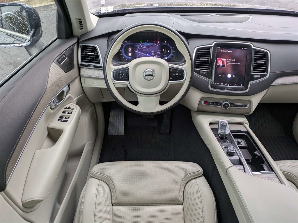 Used 2023 Volvo XC90 B6 Ultimate w/ Protection Package Premier image 20