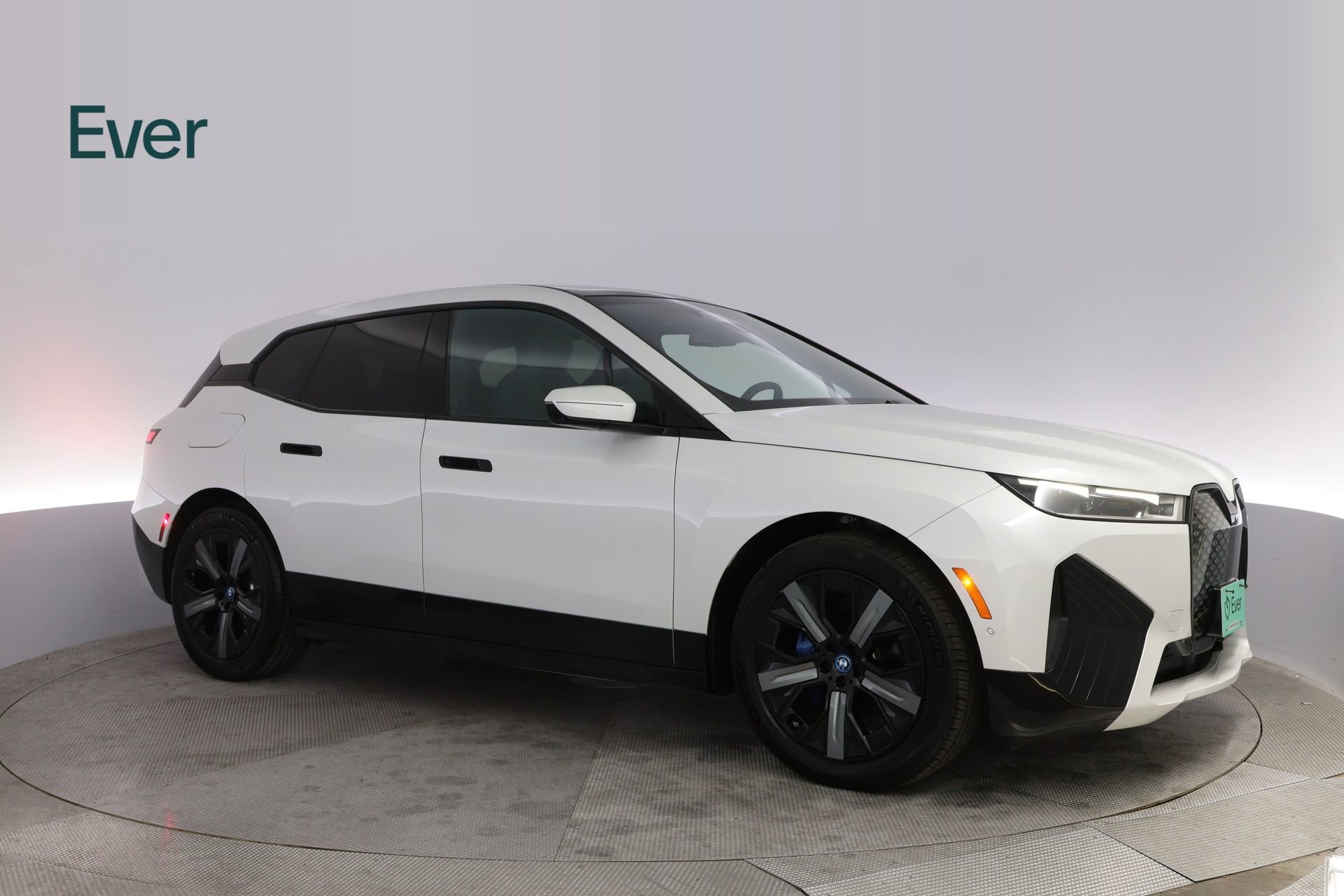 Used 2022 BMW iX xDrive50 w/ Premium Package AWD/4WD image 14