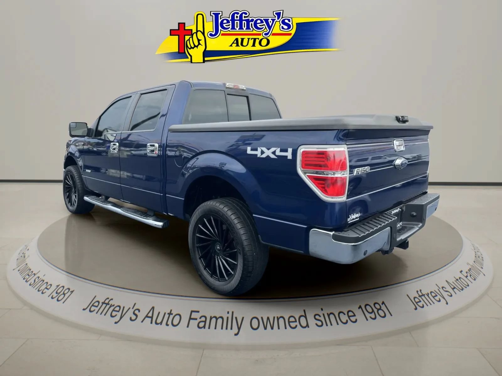 Used 2012 Ford F150 XLT w/ XLT Chrome Pkg AWD/4WD image 2