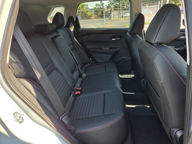 New 2026 Nissan Rogue SV AWD/4WD image 12