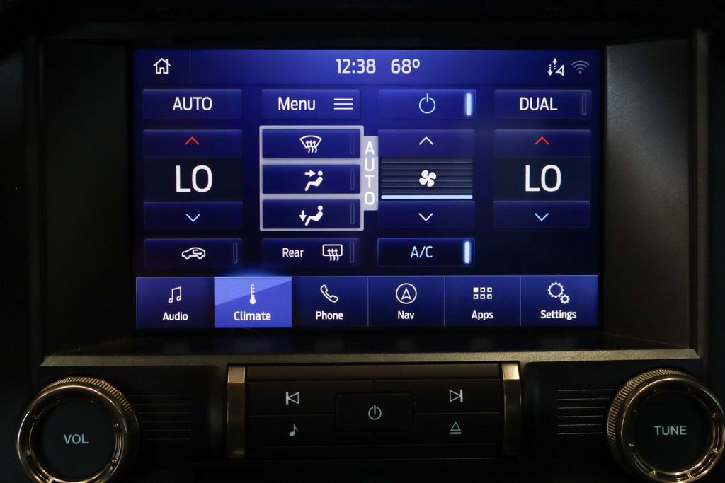 Used 2020 Ford Mustang Shelby GT350 w/ Technology Package RWD image 44