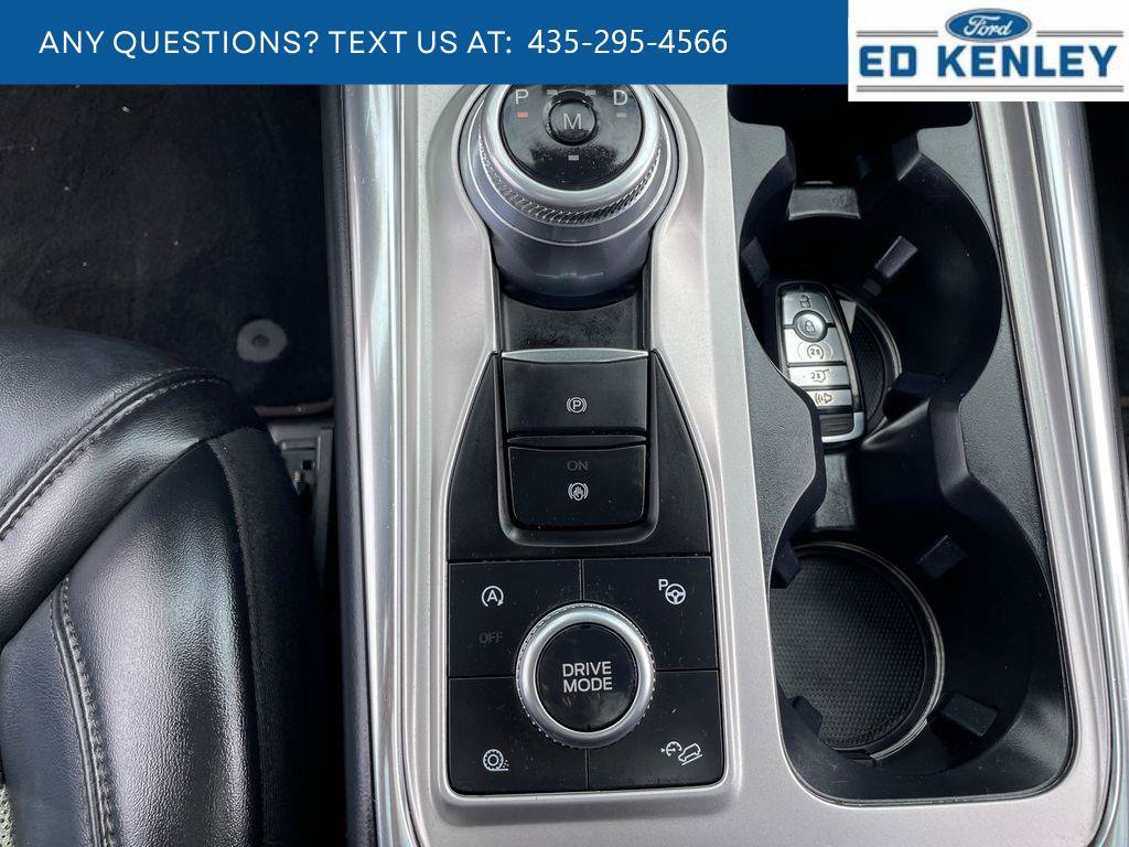 Used 2020 Ford Explorer Platinum w/ Premium Technology Package AWD/4WD image 18