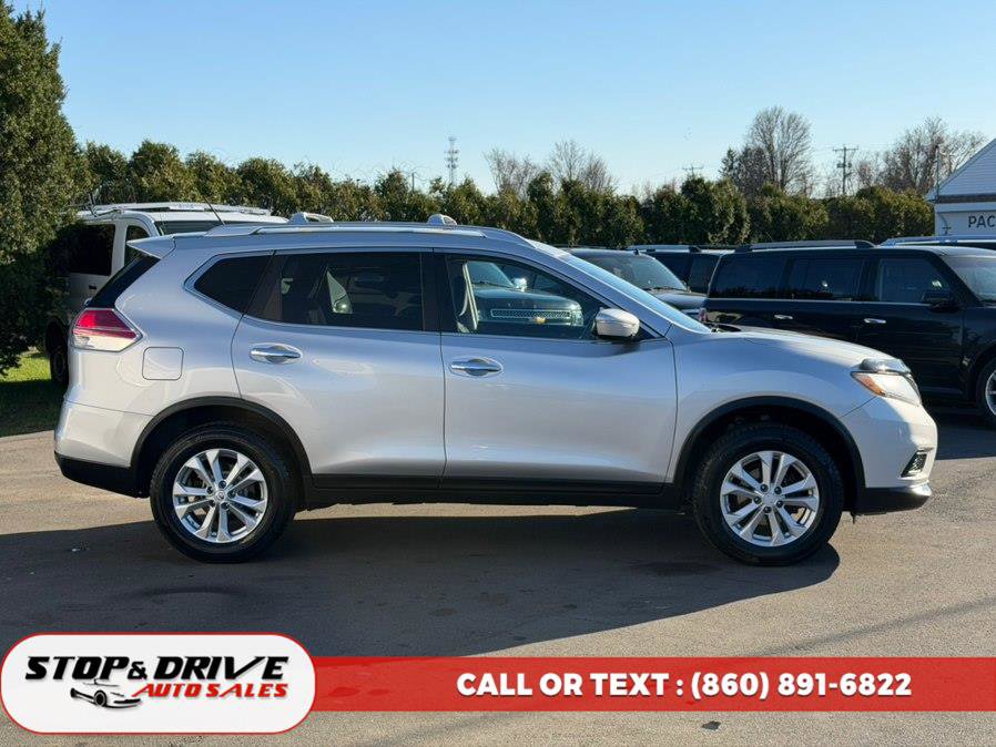 Used 2015 Nissan Rogue SV image 6