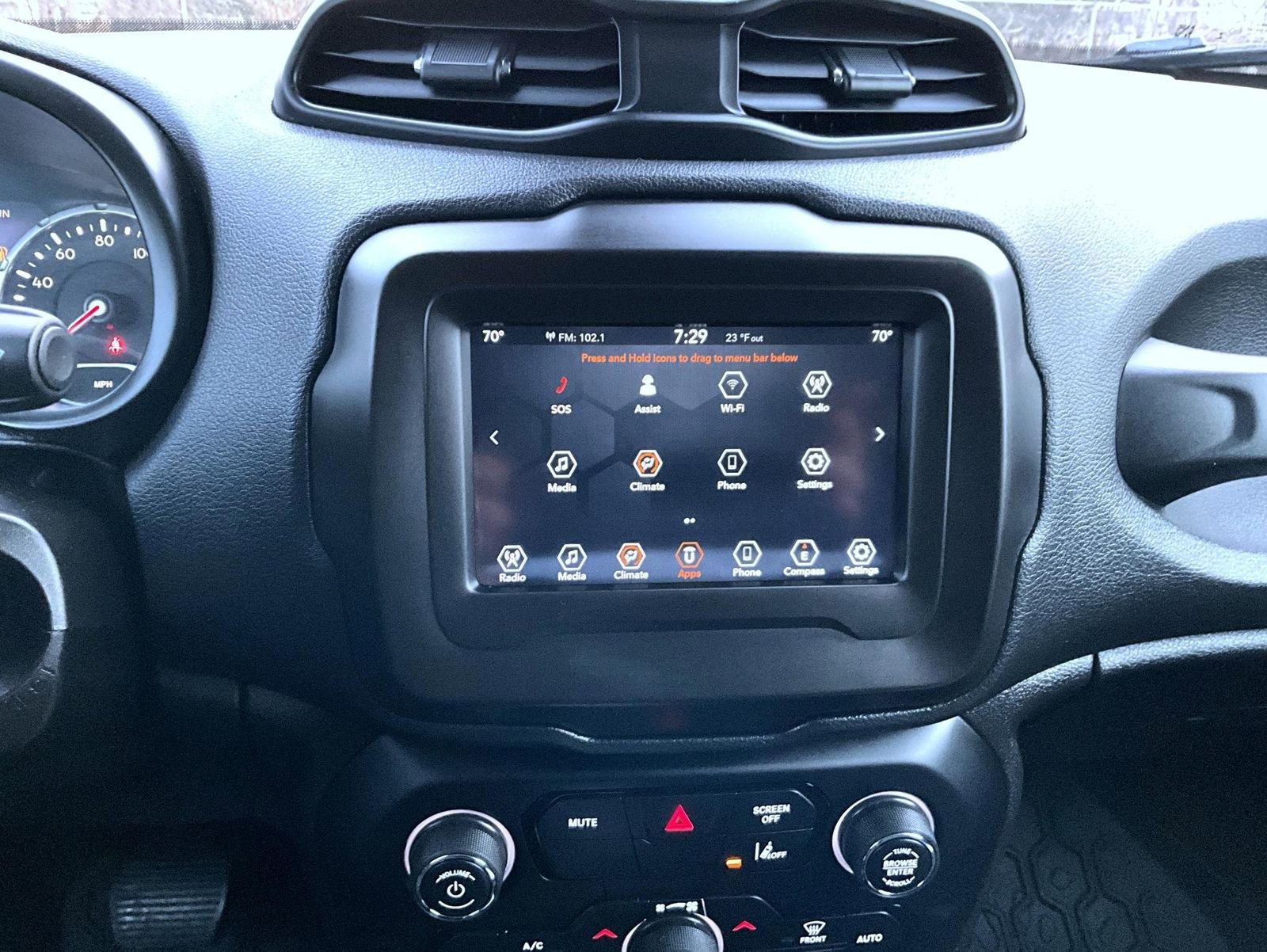 Used 2021 Jeep Renegade Latitude image 14