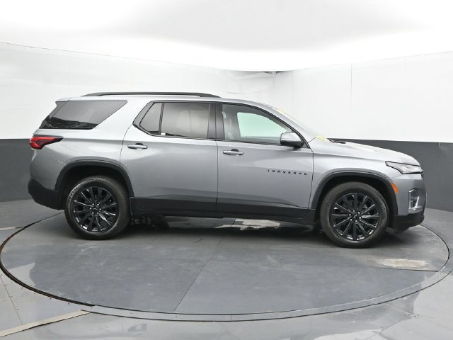 Used 2023 Chevrolet Traverse RS w/ LPO, Floor Liner Package AWD/4WD image 4