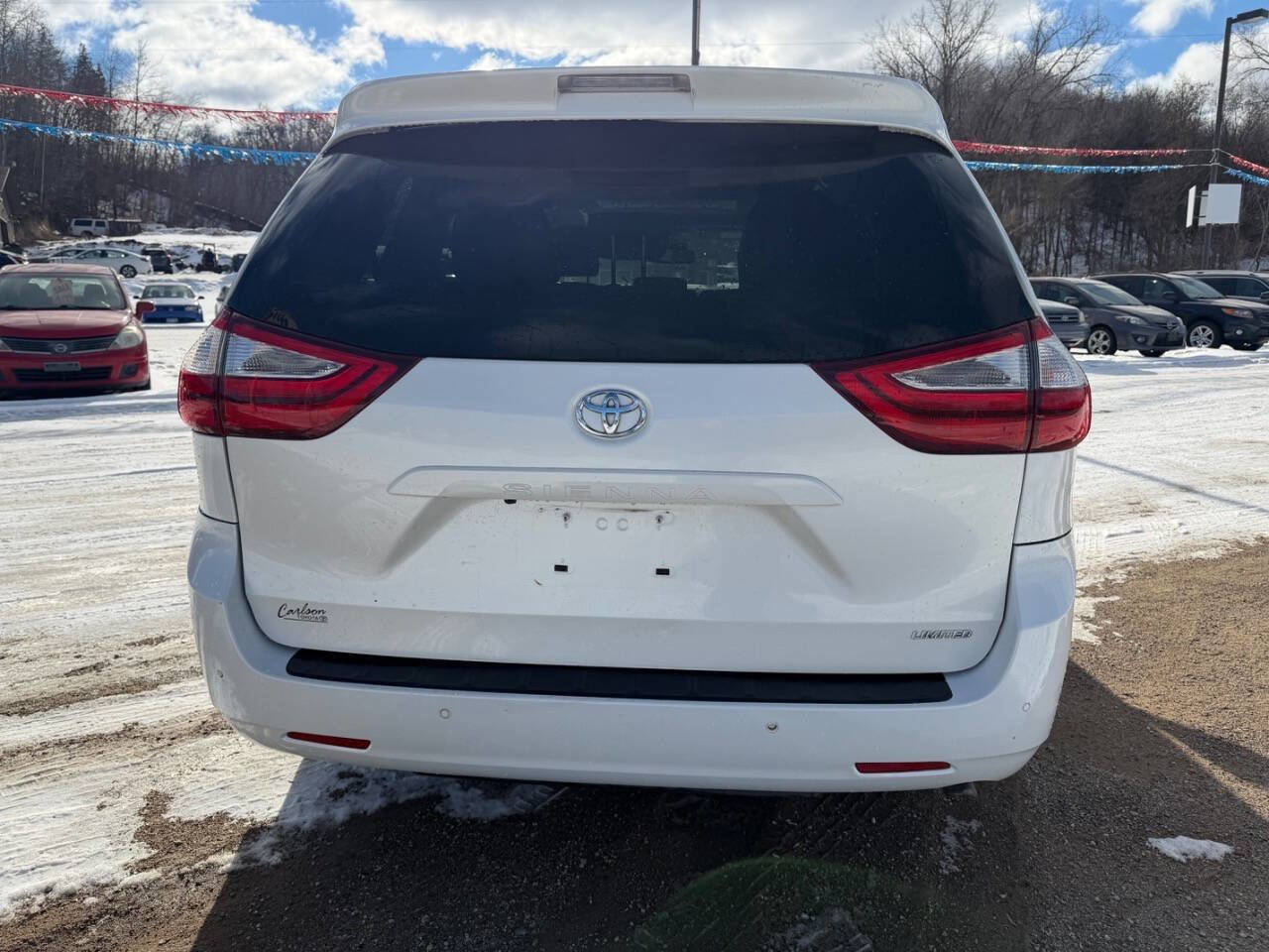Used 2018 Toyota Sienna XLE Premium w/ Protection Package image 4