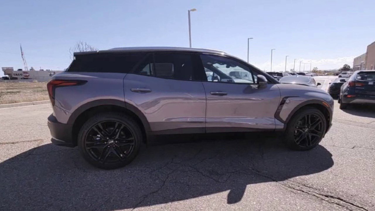 New 2026 Chevrolet Blazer EV LT w/ LPO, Blackout Package image 9