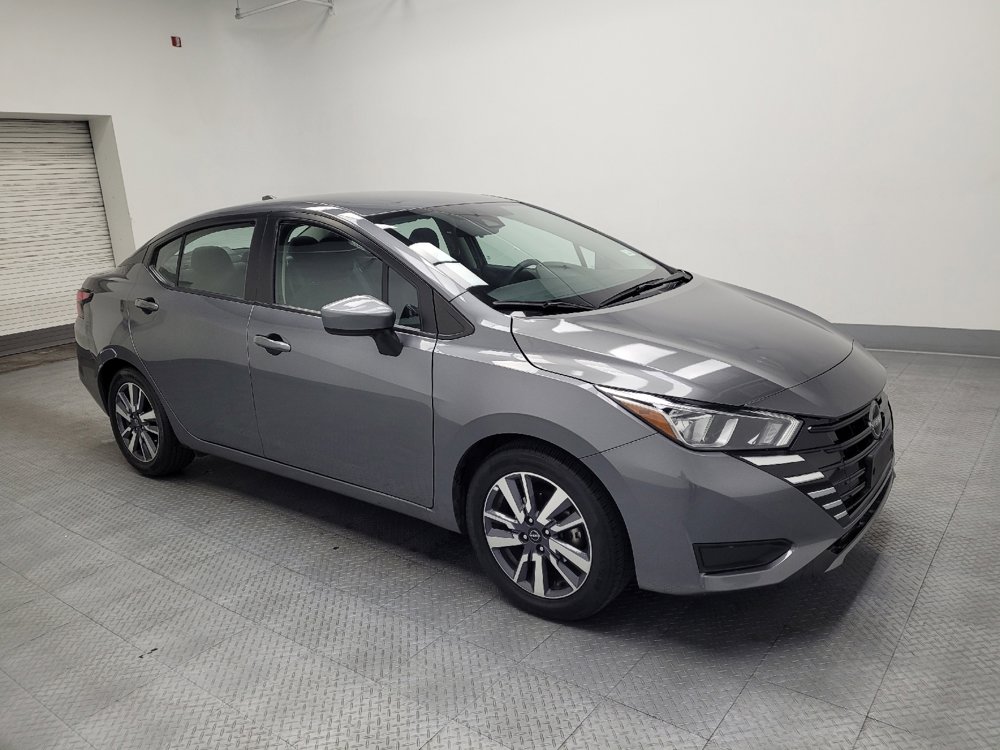 Used 2023 Nissan Versa SV image 11