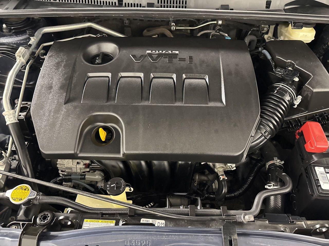 Used 2016 Toyota Corolla L image 32