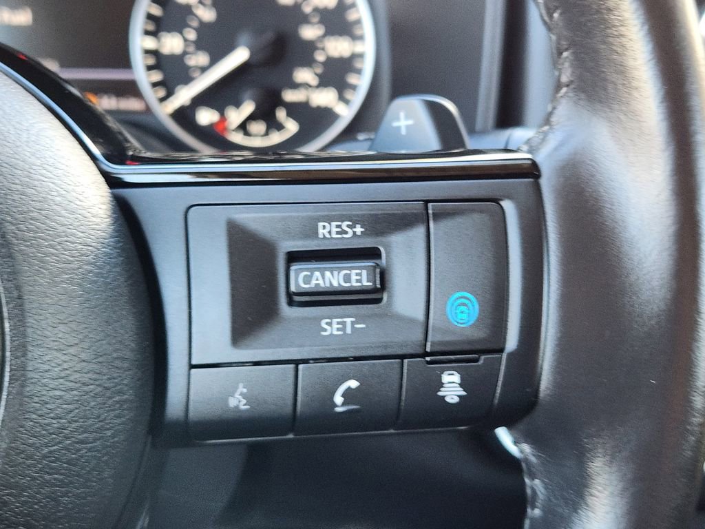 Used 2023 Nissan Rogue SV w/ SV Premium B Package image 24