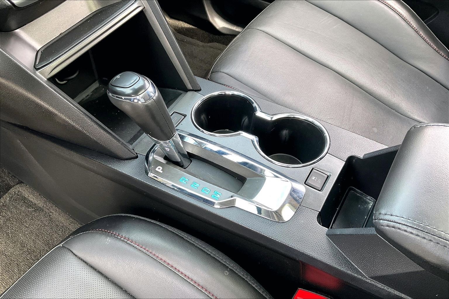 Used 2017 Chevrolet Equinox Premier w/ Enhanced Convenience Package image 13