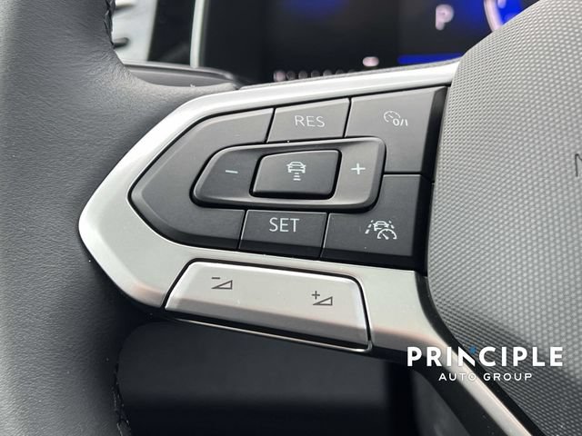 Used 2026 Volkswagen Jetta SE FWD image 18