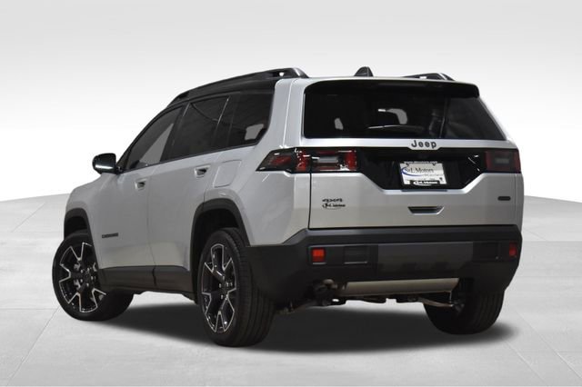 New 2026 Jeep Cherokee Overland w/ Trailer Tow Group image 2