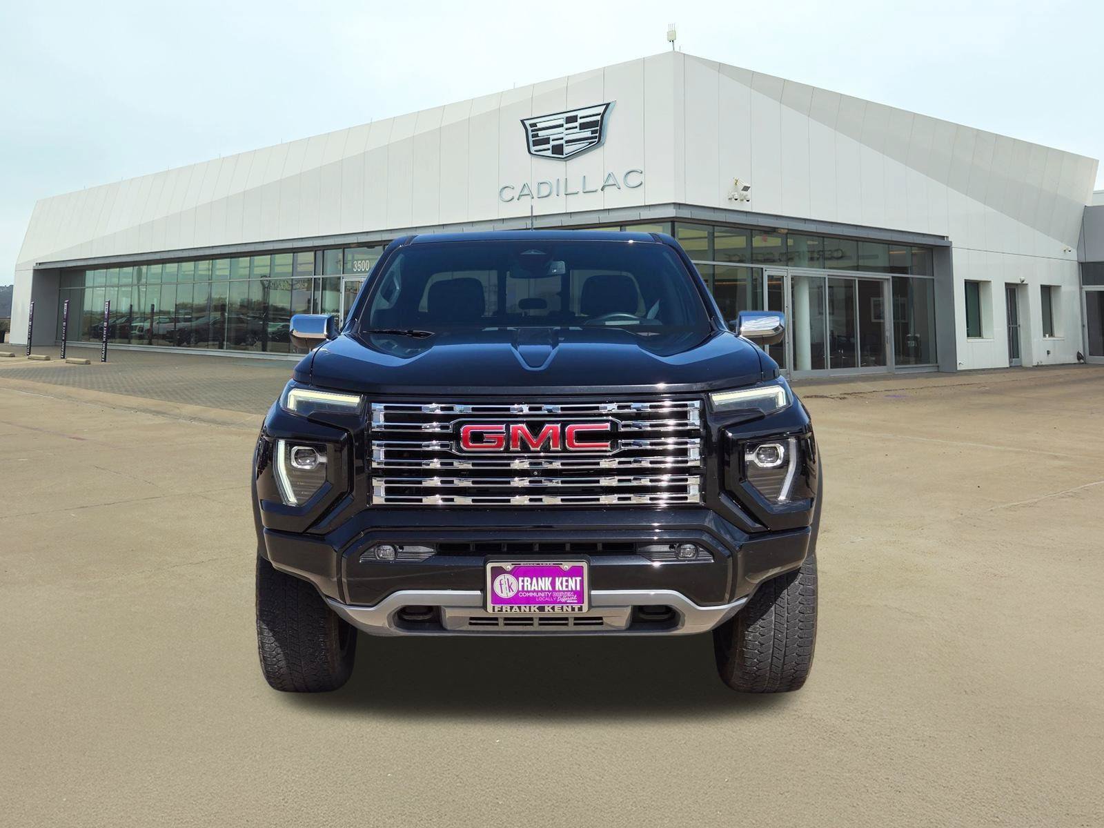 Used 2023 GMC Canyon Denali AWD/4WD image 2