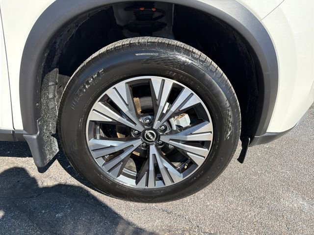 Used 2023 Nissan Rogue SV image 12