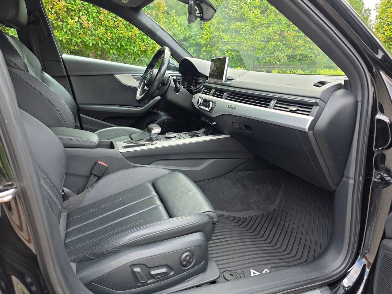 Used 2017 Audi A4 2.0T Prestige w/ Prestige Package AWD/4WD image 43
