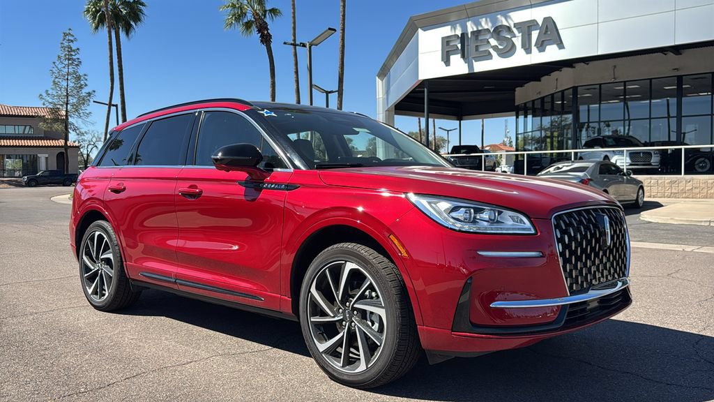 New 2025 Lincoln Corsair Grand Touring w/ Equipment Group 301A AWD/4WD image 2