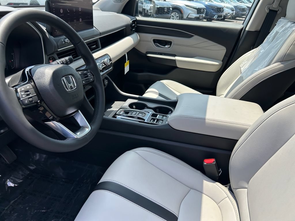 New 2026 Honda Pilot Touring image 11