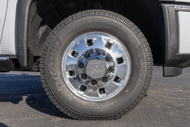 New 2026 GMC Sierra 3500 Denali Ultimate image 12