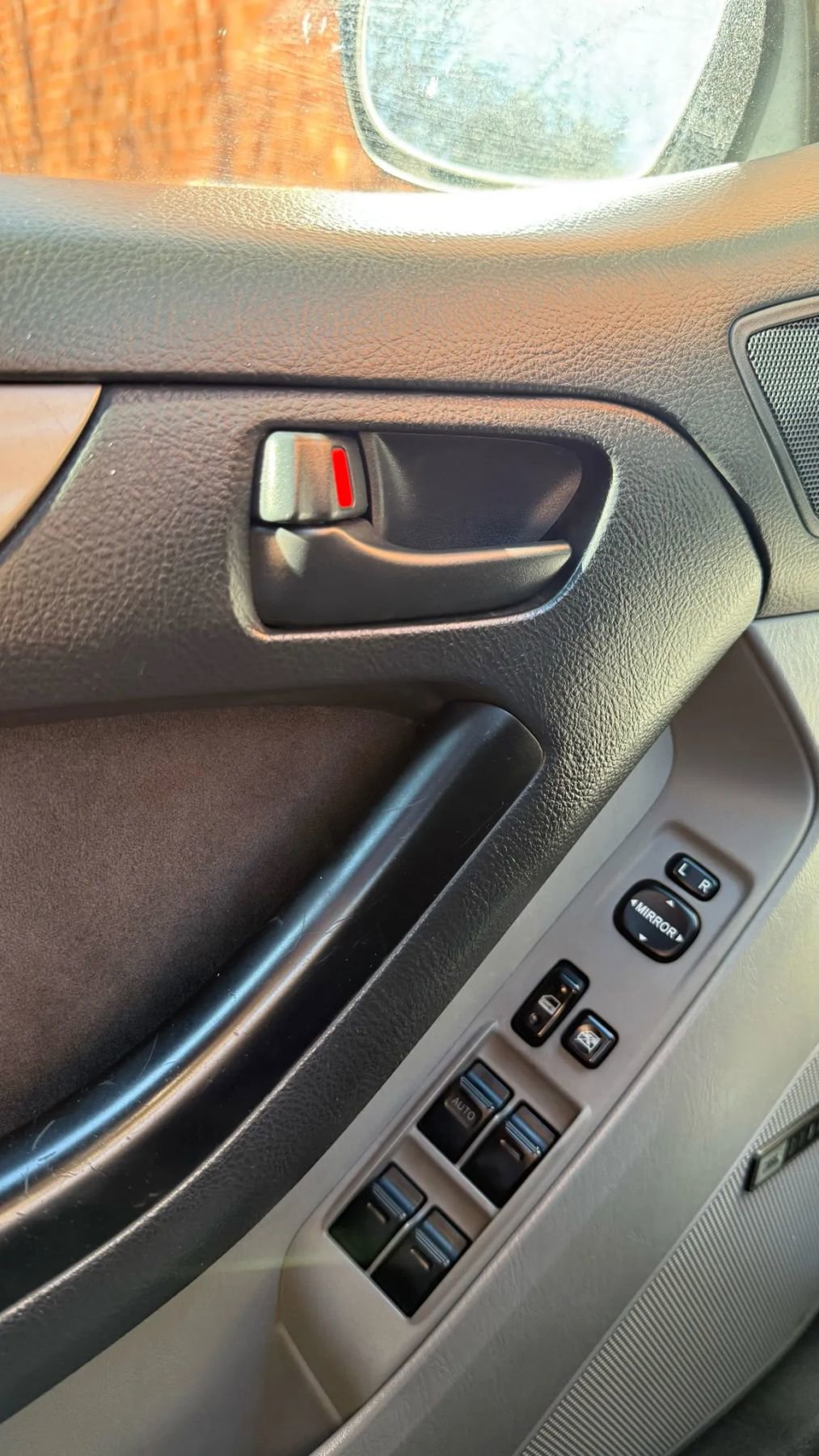 Used 2004 Toyota 4Runner SR5 image 28