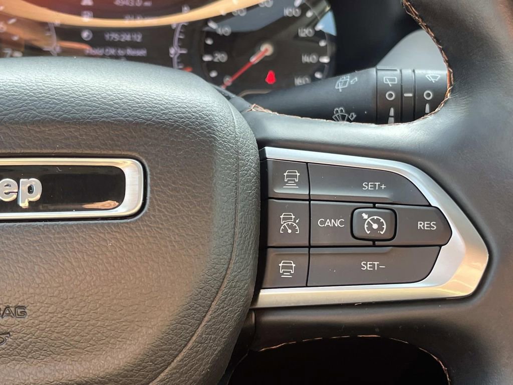 Used 2022 Jeep Compass Limited image 20