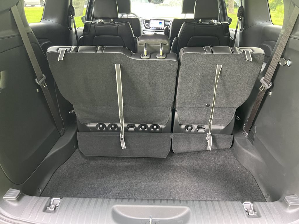 New 2026 Chrysler Pacifica Select FWD image 22