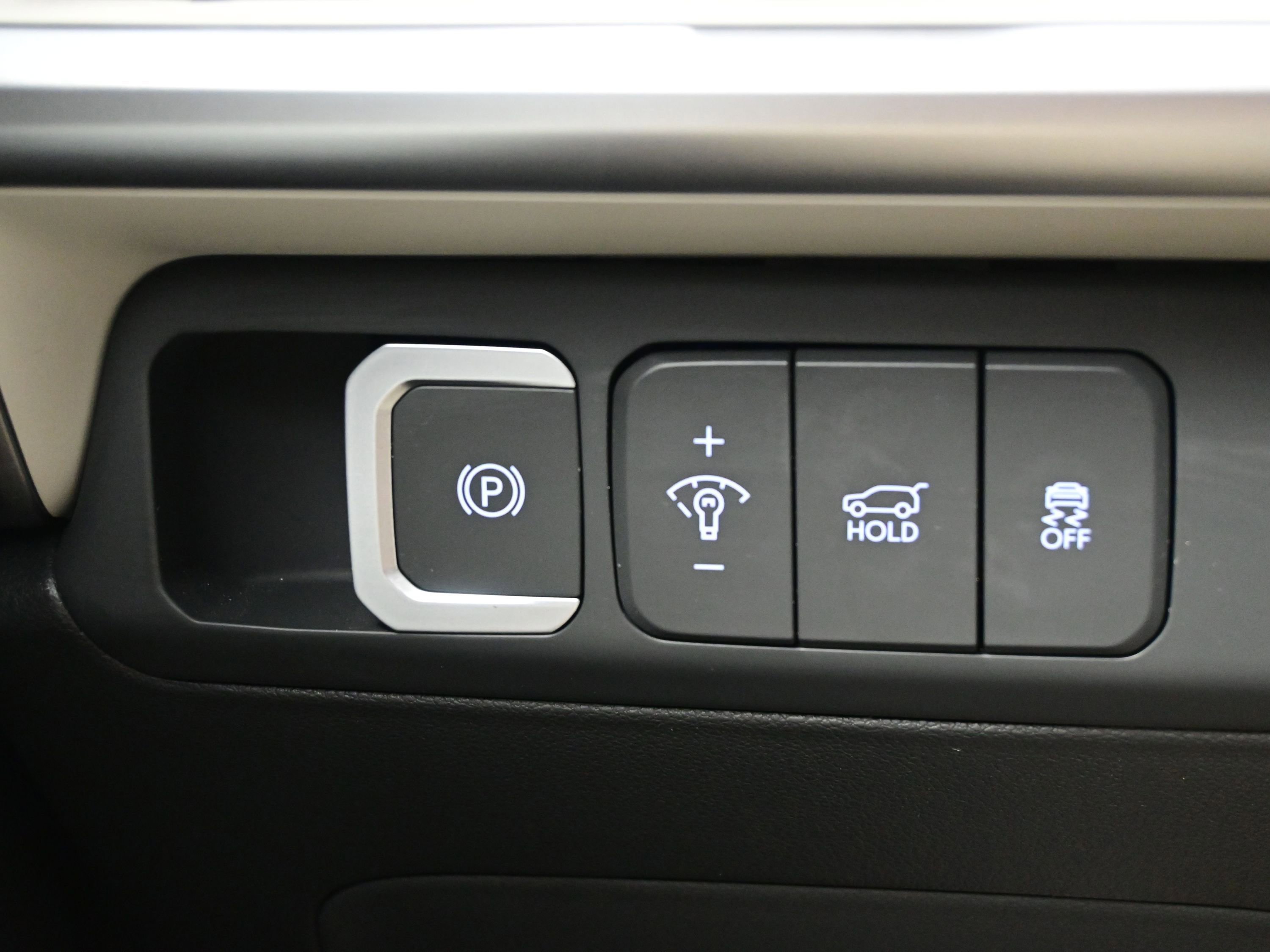 Certified 2026 Hyundai Santa Fe SE image 26